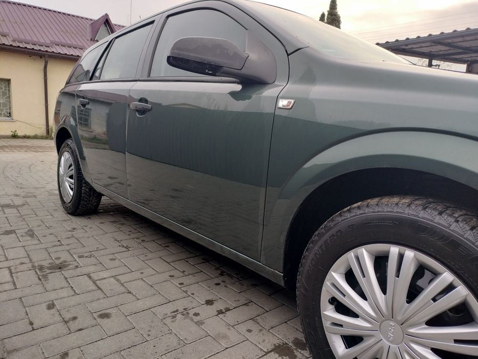 Продам свіжопригнаннй автомобіль