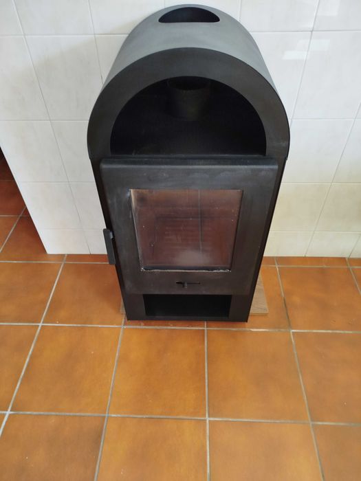 Salamandra de aquecimento a lenha