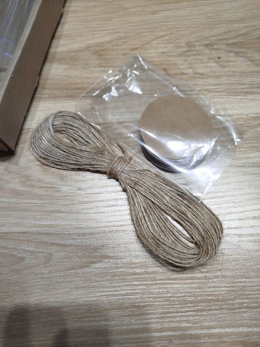 Zestaw DIY – plastikowe probówki z korkami i sznurkiem jutowym na upom