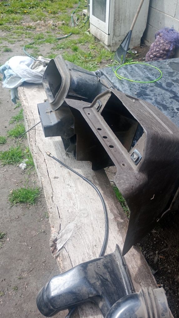 Продам остатки Пежо 305