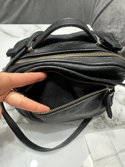 Шкіряна сумка чорна