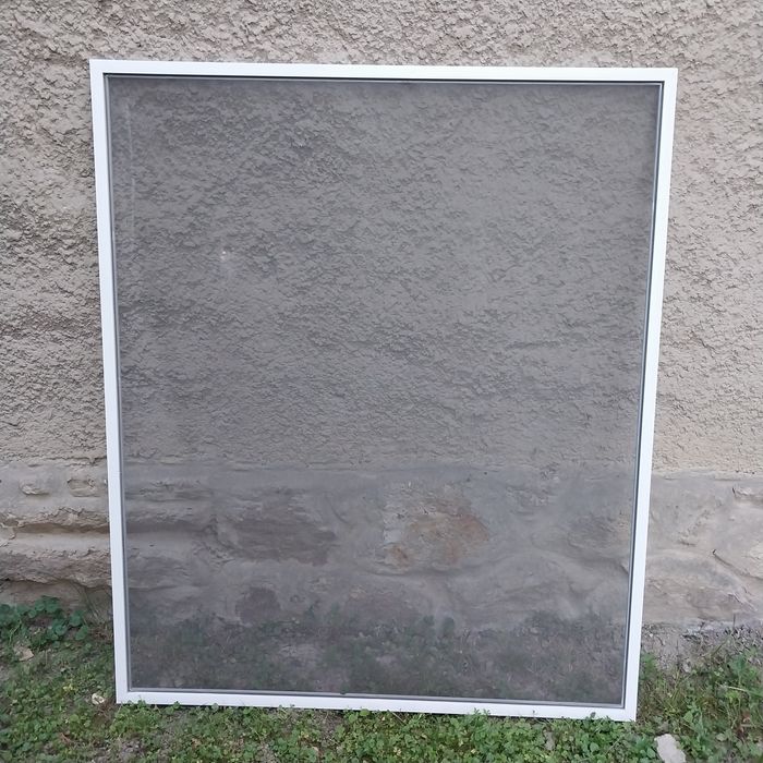 Москітна сітка на вікно