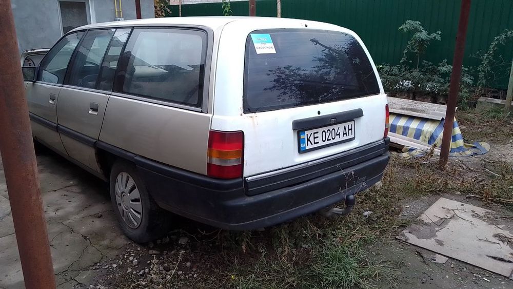 срочная продажа машины Opel omega A