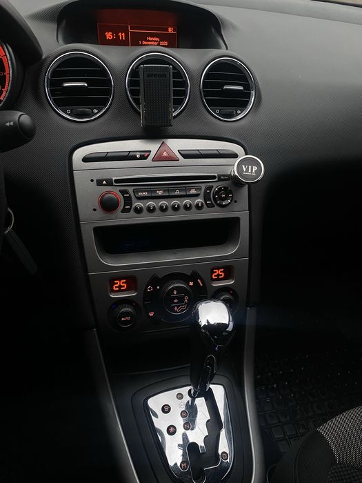 Peugeot 308/автомат/1.6