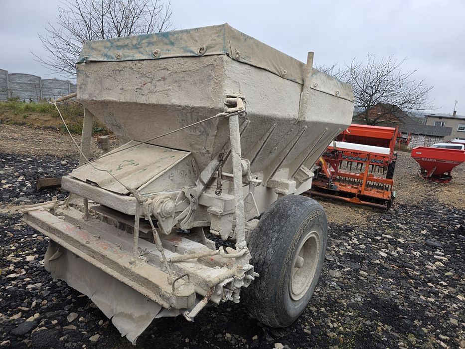 Amazone ZG5000  rozsiewacz wapna wózek siewnik