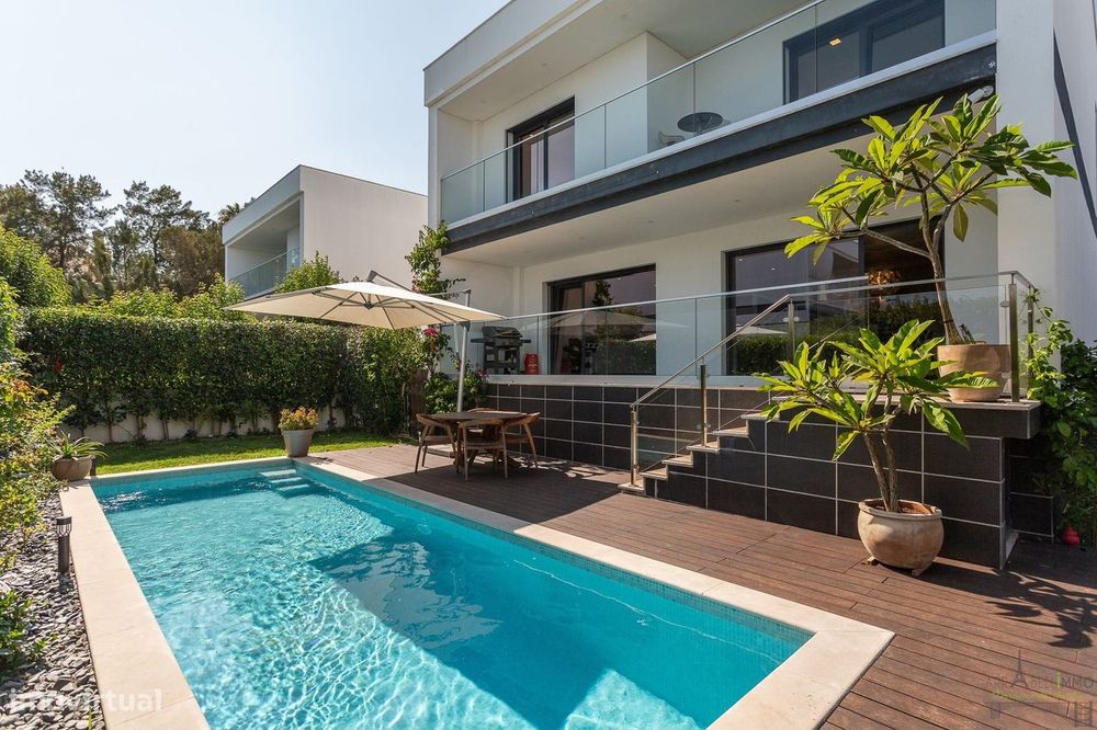 Moradia contemporânea em Oeiras, perto do mar, com piscina, terraços e