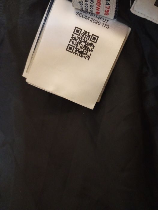 Damska puchowa pikowana kurtka z kapturem -Moncler