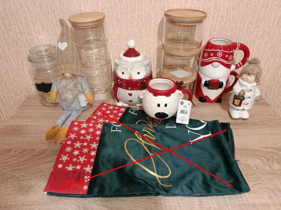Набір Різдвяний, 9 шт: Чашки Банки Гном Ємності Статуетка Ялинка