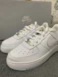 Uniseks/Damskie/Trampki/Nike Air Force 1 Low '07 White R.39