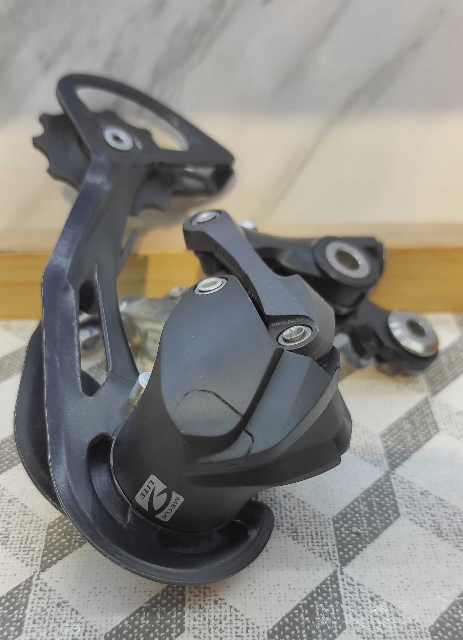 Przerzutka tylna SHIMANO ALTUS RD-M2000 (używana)