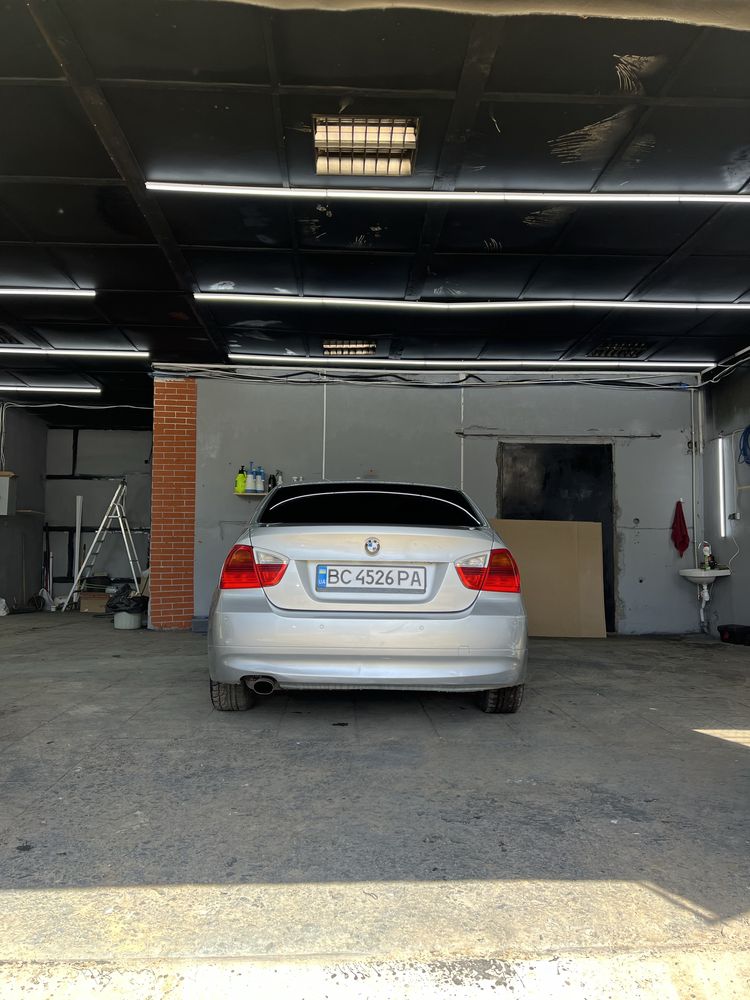 BMW E90 2007р. 2.0газ/бенз