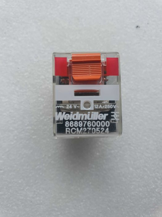 Base com o  relé 	
SCM 4CO