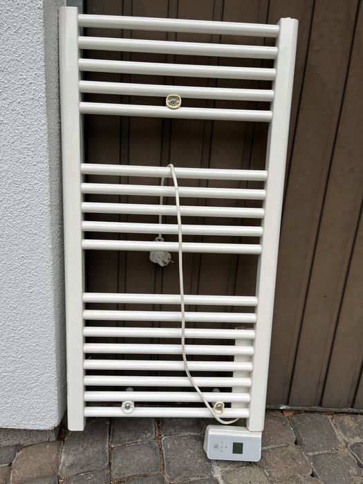 Grzejnik łaziemkowy elektryczny 98x50 cm 500W