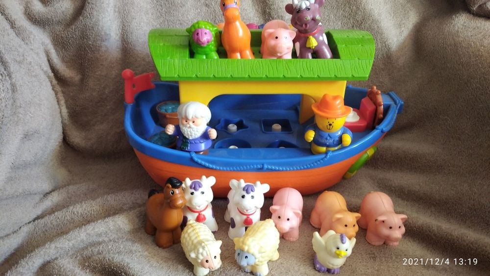 фигурки  кораблик ковчег от кидиленд