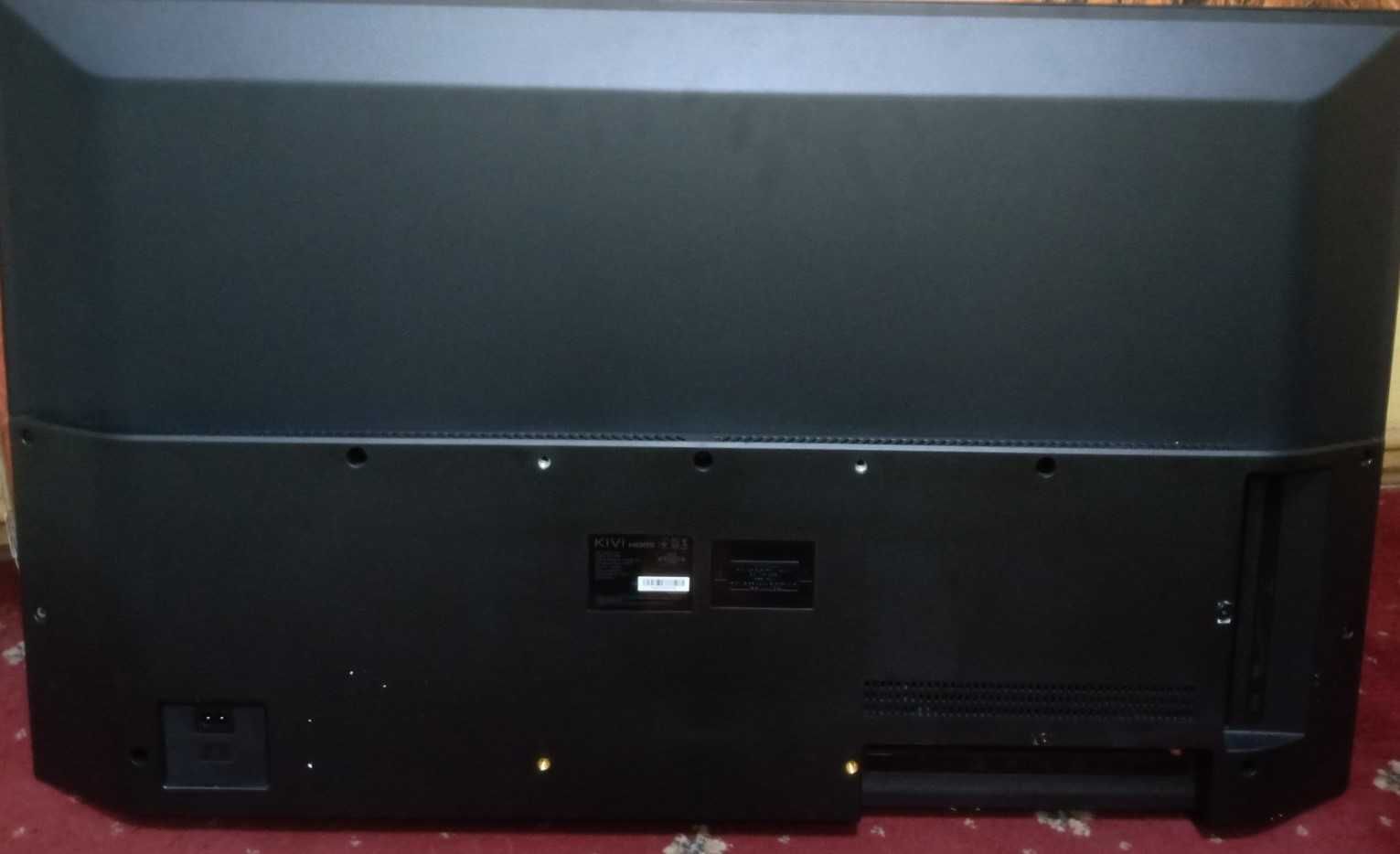 Телевізор Kivi 43U710KB