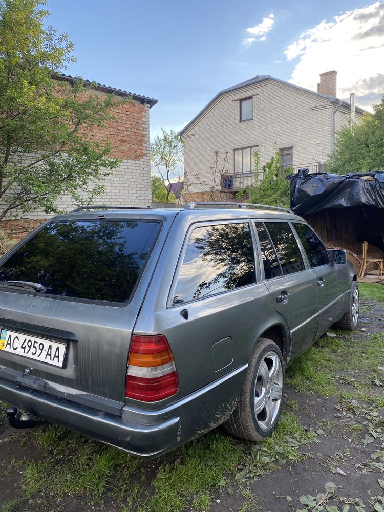 Mercedes w124 230te