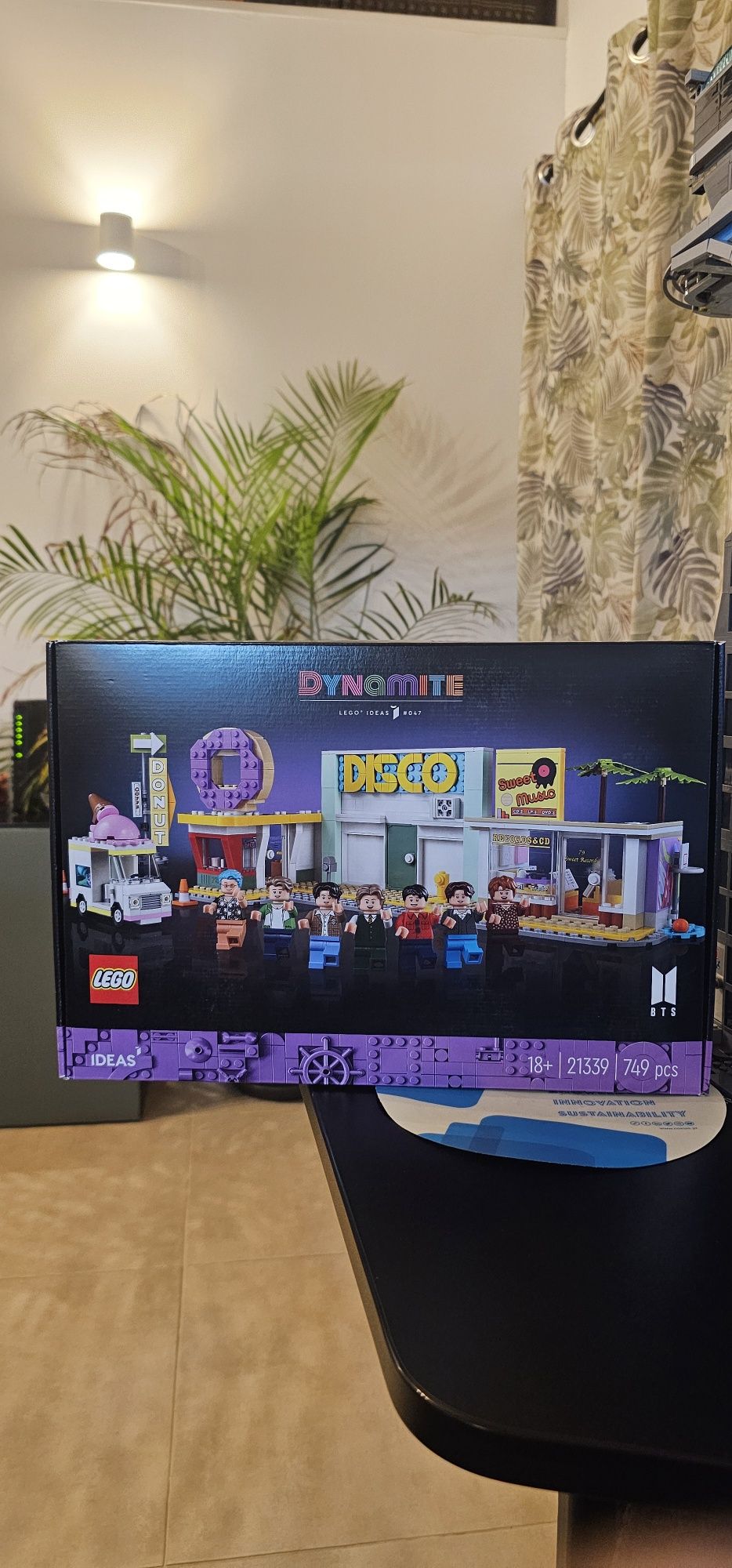 Lego Ideas BTS Dynamite (21339)