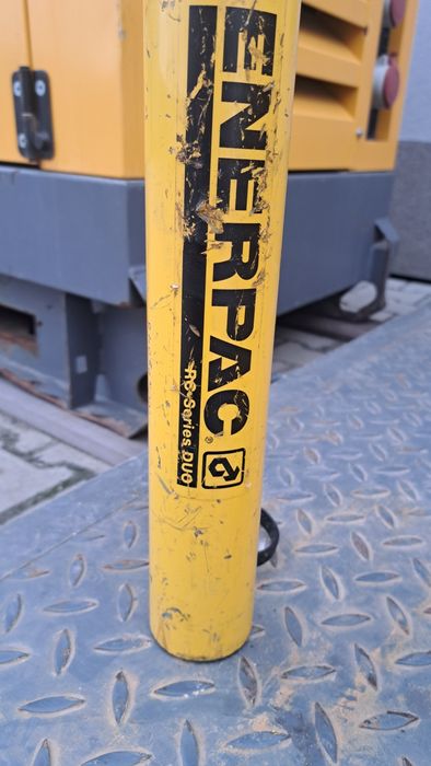 Siłownik Enerpac RC1014,  10ton, 700bar, 350mm skok