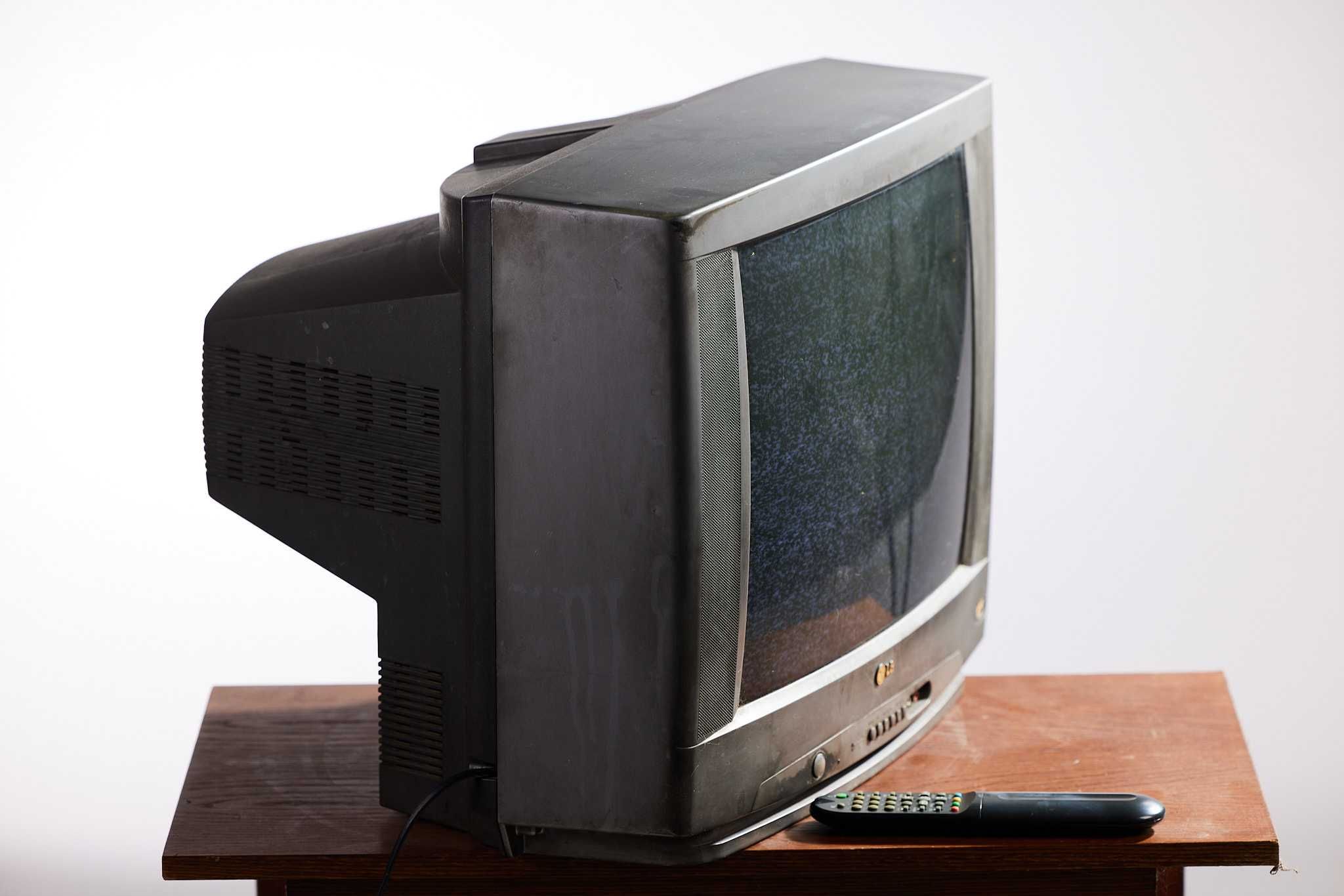 Telewizor kineskopowy LG CK-21T24EX 21” + pilot