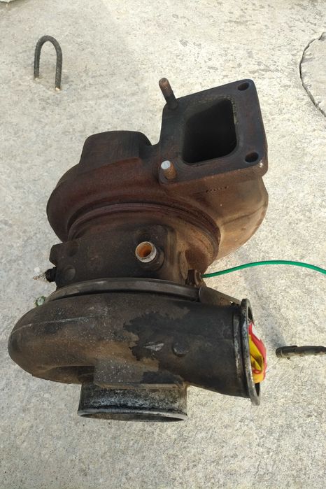 Turbo Holset HY55V tractor Iveco Eurotech / Eurostar / Stralis 440E43.