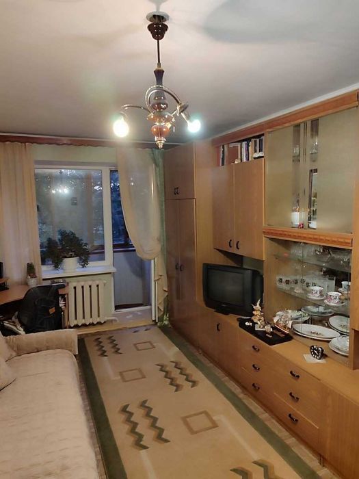 Продам 1-кімнатну квартиру по вул. Волковича 21