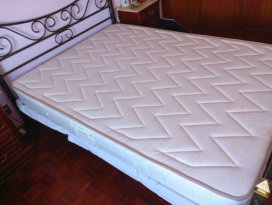 Colchão Realflex Conforto 190 x 140cm como novo