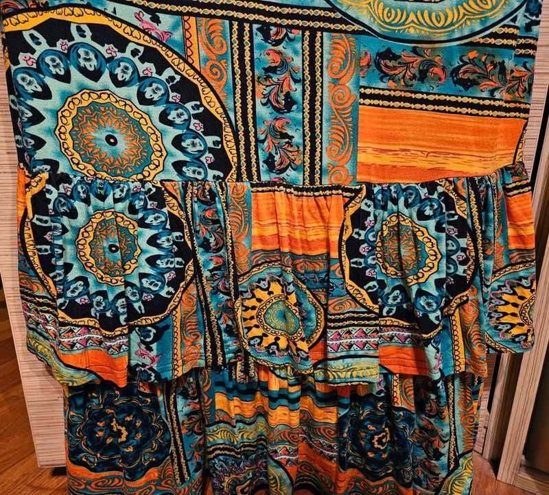 Multikolorowa sukienka rozm M/L. Rozety, Greek style