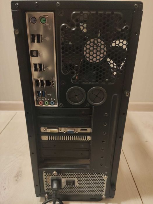 ПК Комп'ютер AMD 4 ядра, GTX 460 1 ГБ, DDR3 8ГБ, 240 ГБ SSD, 1ТБ HDD