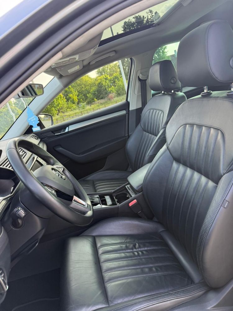 Skoda Superb 2.0 dsg idealny stan bogate wyposażenie