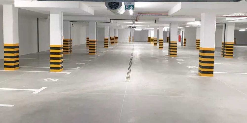 Miejsce postojowe (garaż), ul. Jeleniogórska 1/3F, Junikowo, Poznań
