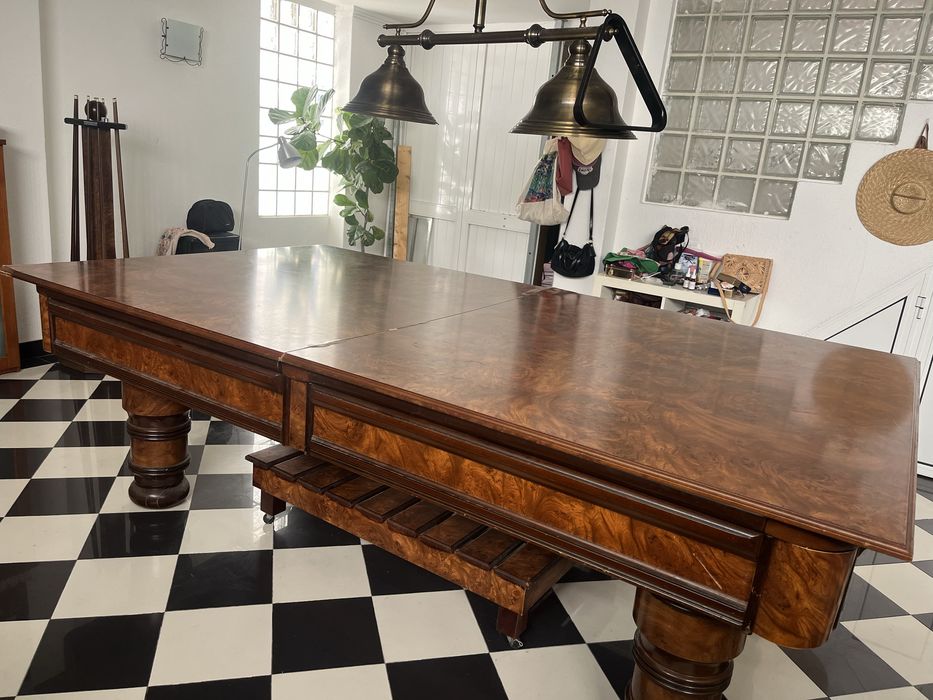 Mesa de snooker para venda em bom estado