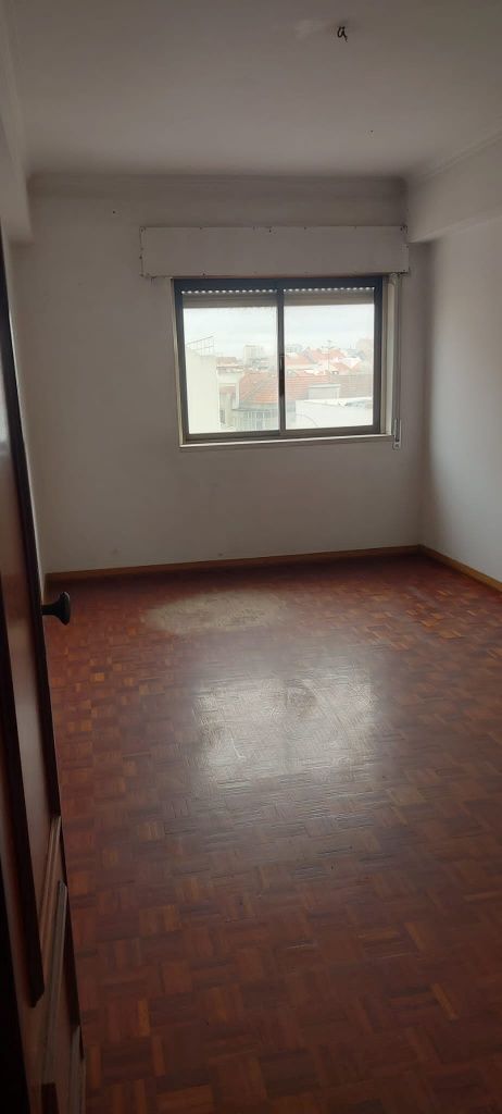 Apartamento T3 à Venda na Encosta do Sol, Amadora, Lisboa