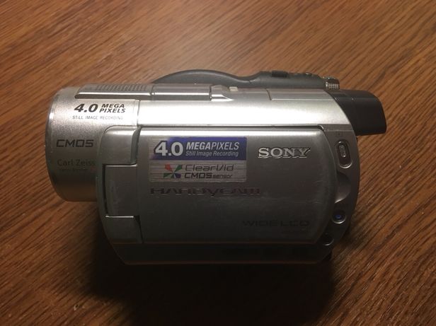 Отличная видеокамера Sony DCR-DVD408E
