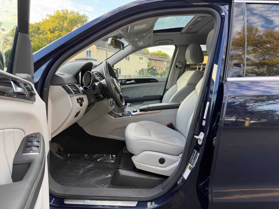 Mercedes-Benz GL-Class      2015