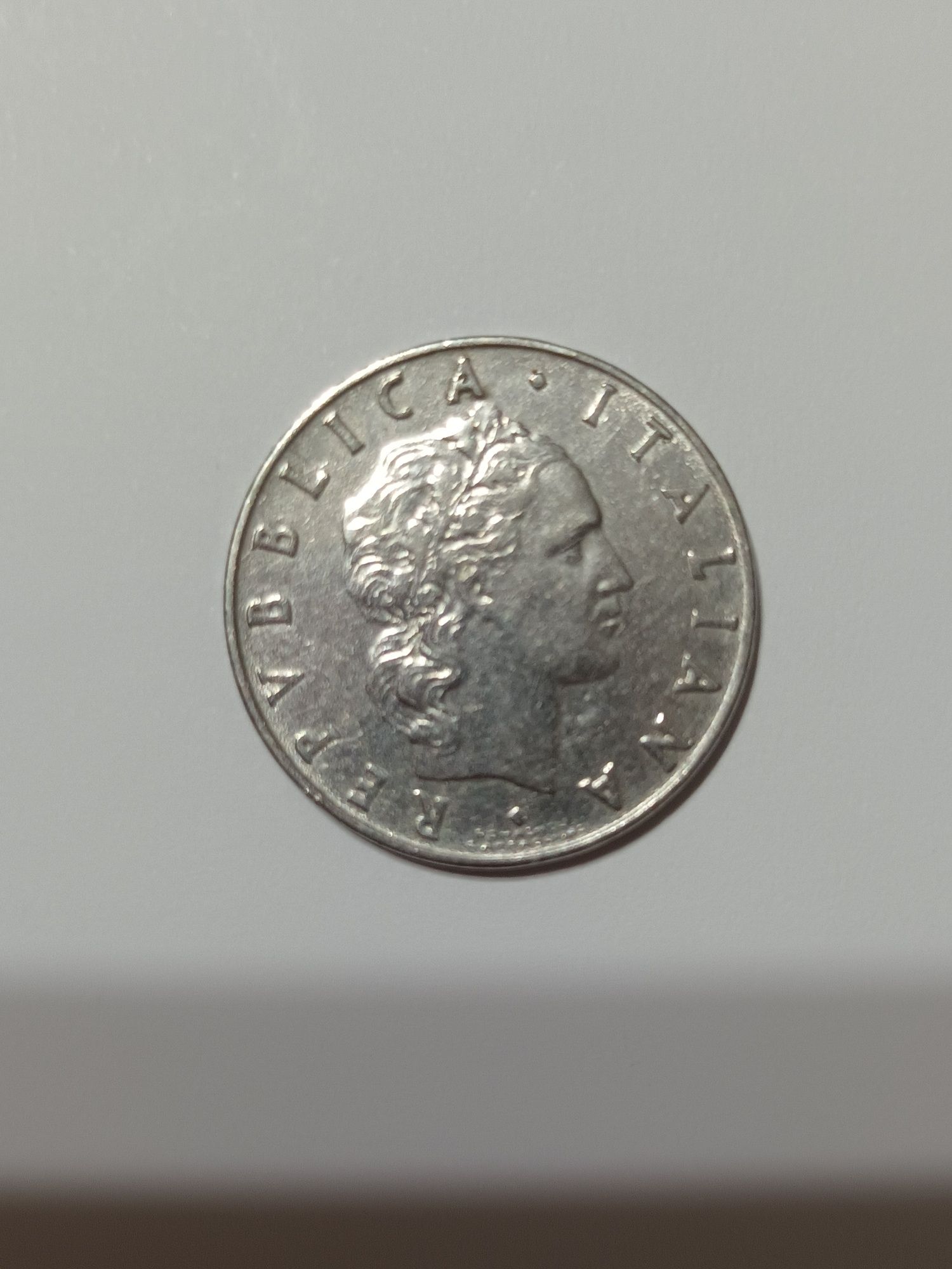 Moeda de 50 liras de  1955 da República Italiana