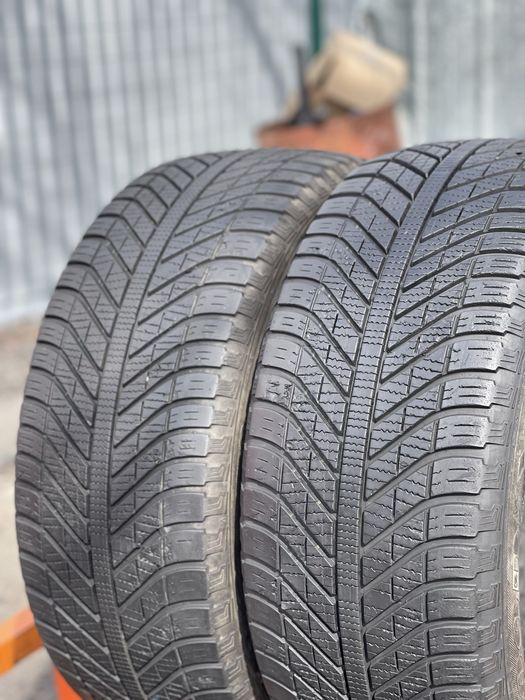 Шини всесезонні 2шт 235/50 R17 Good Year Vеctor FourSeason