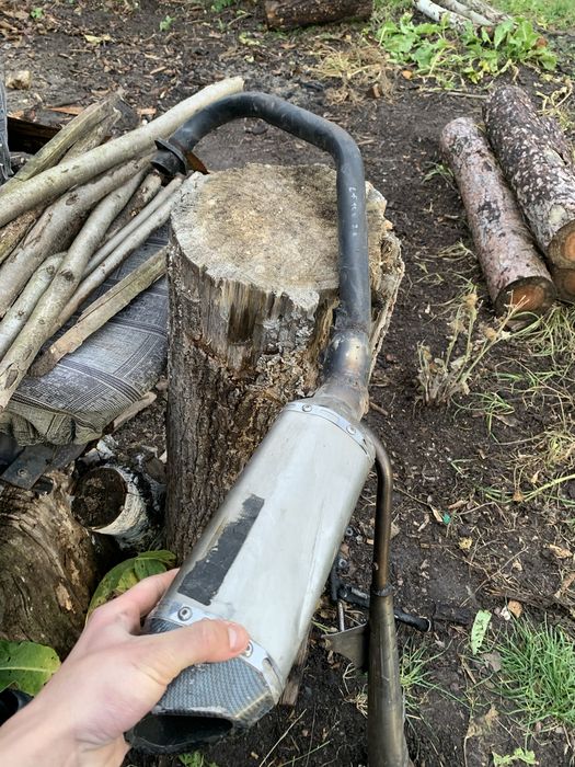 Акрапович з коліном