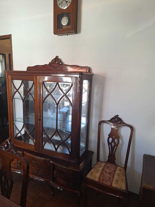 Mobília de Sala de Jantar (Cerejeira)