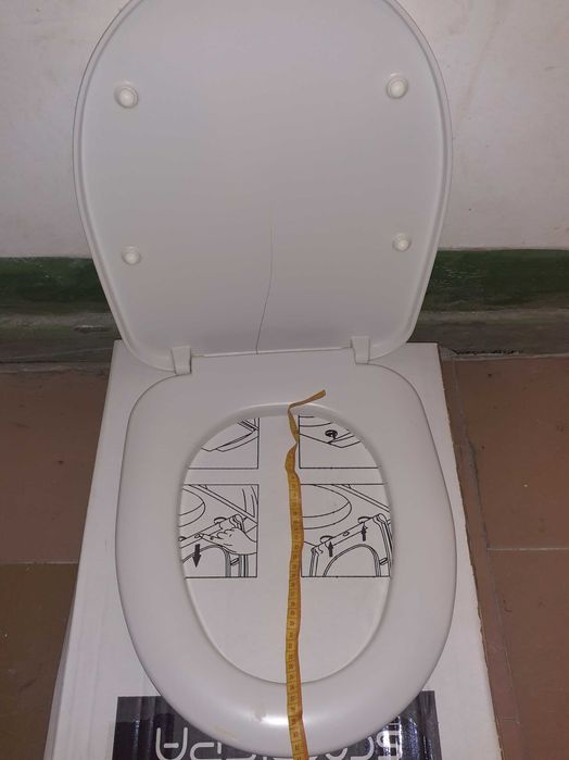 Подвесной унитаз. Лейка биде из нержавейки. Сиденье Для Уни_таза.