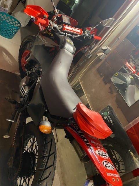 Honda Transcity 125 na kat B, Kawasaki  KX 125