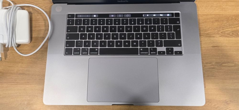 MacBook Pro 16" (2019) – Intel Core i9, 32 GB RAM DDR4