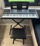 Keyboard do nauki gry Yamaha YPT/370 PSR-E373 z akcesoriami