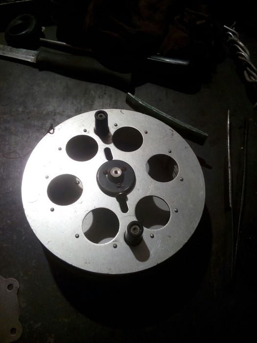 Катушка на удочку с леской