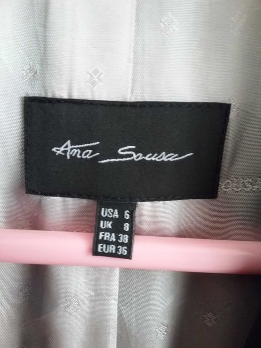 Blazer novo preto com couro tam.36 da Ana Sousa
