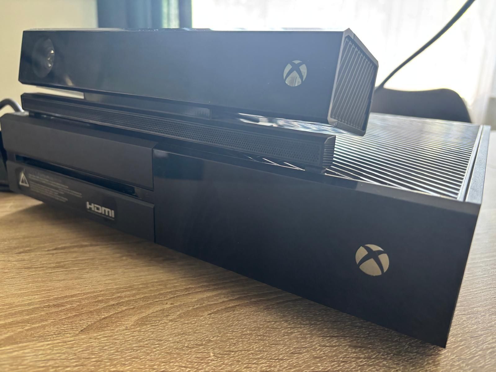 Konsola Xbox one+ Kinect