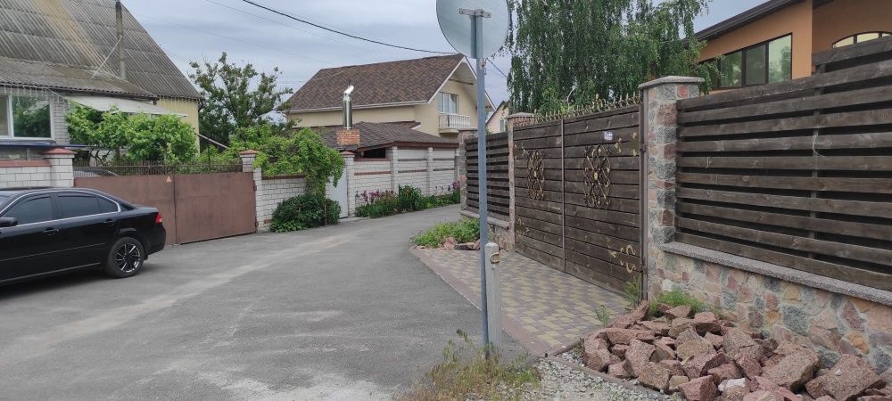 Дом на берегу озера. Хозяин. Метро Славутич 7,9 км. СТ Орхидея