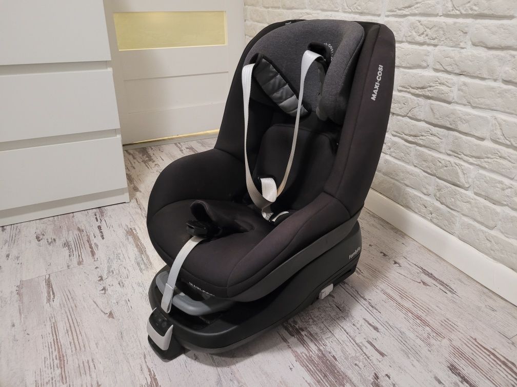 Fotelik MAXI COSI + baza FamilyFix