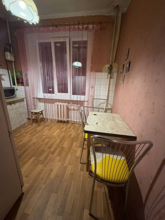 Недорога двохкімнатна на Фестивальній