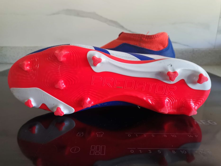 Vendo chuteiras Novas