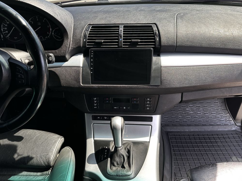 Продам BMW X5 E53 рест